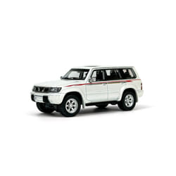 1:64 Scale Nissan Patrol 1998 Y61 Car Model 1:64 Metal Diecast Miniature Ariya X-trail Q50S Q70L QX70S - Patrol White