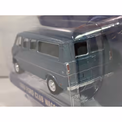 1969 Ford Club Wagon Global Airlines  1:64 Scale Greenlight 30129