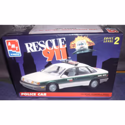 AMT #6417 ERTL Rescue 911 Police Car 1/25 Scale Plastic Model Kit