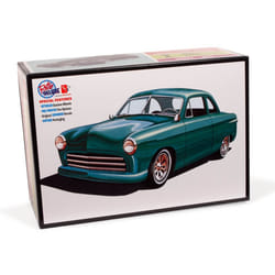 AMT 1359 1949 Ford Coupe The 49'er 1:25 Model Kit