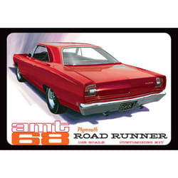 AMT 1363 1968 Plymouth Road Runner 1:25 Model Kit