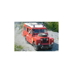 Italeri Land Rover Fire Truck - 1:24 Scale
