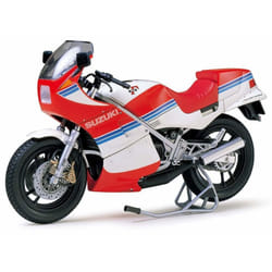 Tamiya 14029 Suzuki RG250 F with Full Options Model Kit 1:12 Scale
