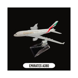 Scale 1:400 Metal Aircraft Model, Qantas A380 Airplane Diecast Plane Aeroplane Home Office Decor Mini - 04.EMIRATES A380
