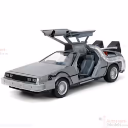 Back to the Future DeLorean Time Machine with Light 1:24 Die-Cast