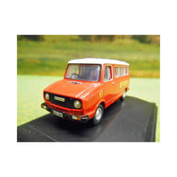 Oxford Diecast Sherpa Minibus Wynns