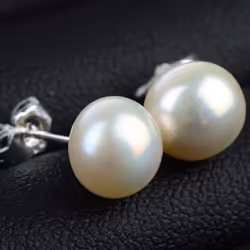 Women&apos;s Fashion White Faux Pearl Studs Piercing Earrings Charms Jewelry Gift