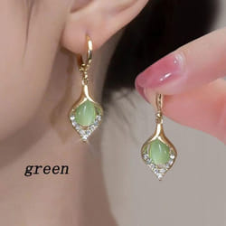 New Women&apos;s Fashion Geometric Earrings Temperament Drop Earrings Girl Gift Earrings - green
