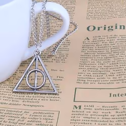 Necklace Hollow Triangle Pendant Exquisite Accessories Vintage Sweater Chain - antique bronze
