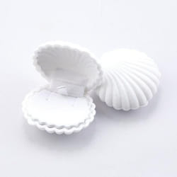 Shell Shape Velvet Jewelry Box Wedding Engagement Ring Box for Earrings Necklace Bracelet Display Gift Box Holder Storage - White