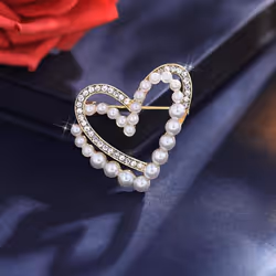 Heart Pearl Classic Brooch Pins Clothing Dress T-shirt Heart Scarf Brooches
