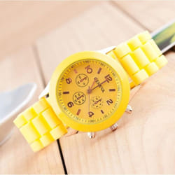 Women&apos;s Silicone Boys Jelly Quartz Unisex Geneva Girls Wrist Watch - yellow