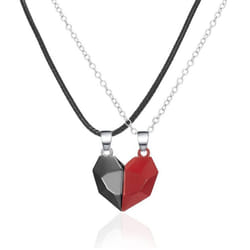 2pcs Magnetic Heart Couple Necklace For Women Punk Necklace Valentine&apos;s Day Gift Sweater Chain For Best Friend Wedding Party Jewelry - black,red