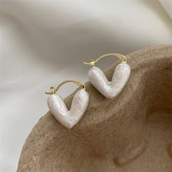 New Trendy Heart Stud Earrings For Women Korean Elegant Light Luxury Love Dangle Earring Fashion Simple Drop Jewelry Girls Gift - white