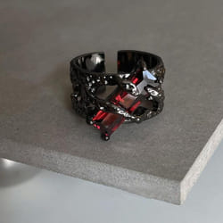 Punk Black Rings Thorns Red Zircon Hollow-out Finger Ring Couple Women Men Opening Ring Jewelry Gift - Black