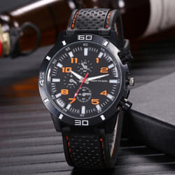 Men&apos;s Fashion Silicone Strap Sports Quartz Watch - orange