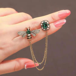 1pc Rerto Bee Crystal Brooches For Women Enamel Rhinestone Animal Tassel Lapel Pins