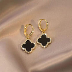 Fashion Luxury Four-leaf Clover Retro Shiny Rhinestone Earrings Net Red Senior Sense Of Ladies Earrings Small Fragrant Wind Ear Buckle - black