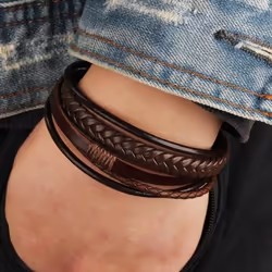 Handsome Brown Men&apos;s Magnetic Leather Buckle Buckle Hand-woven Multi-layer Leather Bracelet - black