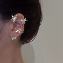 1pcs Korean Fashion Rhinestone Butterfly Ear Clips Without Piercing For Women Girls Sparkling Zircon Ear Cuff Clip Earrings Weddin - silver, Right*1pc