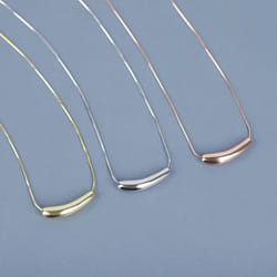 Anenjery Small Eggplant Bend Tube Snake Chain Necklace For Women Clavicle Chain Charm Necklace S-n637 - rose gold