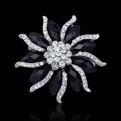 Women&apos;s Xmas Gift Blossom Flower Brooch Black Collar Pin