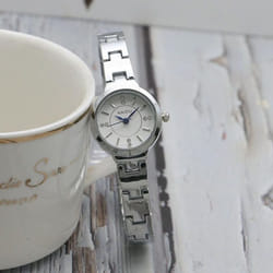 New Fashion Personalized Simple Watch Set Women&apos;s Watch Butterfly Digital Belt Watch - silver,white
