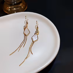 Elegant Shell Tassel Drop Earrings For Women Fashion Zircon Pendientes Wedding Jewelry Gifts - white