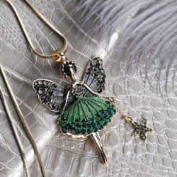 Fashion Cartoon Girl Wing Style Pendant Shiny Necklace - green