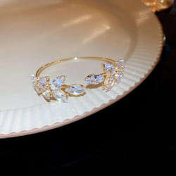 Korean Exquisite Simple Leaf Open Bracelet Elegant Fashion Butterfly Sweet Bracelet Women Jewelry - Gold