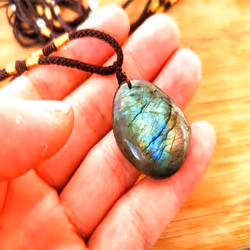 Natural Labradorite Moonstone Pendant Necklace Stone Pendant Flowing Light Jewelrygift
