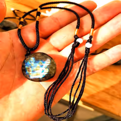 Natural Labradorite Moonstone Pendant Necklace Stone Pendant Flowing Light Jewelrygift