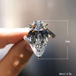 Luxury Exquisite Pear Shaped Water Drop Shaped Rhinestone Ring Female Creative New Ring - white, 9