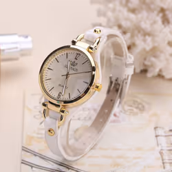 Women Casual Watches Round Dial Rivet Pu Leather Strap Wristwatch Ladies Analog Quartz Watch Gift - white