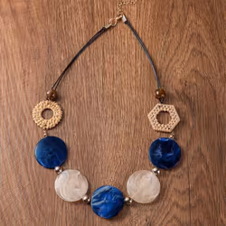 Vintage Vintage Rattan Necklace Acrylic Accessories Acrylic Round Piece Vintage Necklace - blue