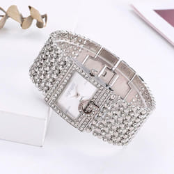 Analog Quartz Movement Wrist Watch 2020 Watches  Brand Luxury Casual Women Round Full Diamond Bracelet Watch - white