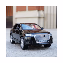 1:32 AUDI Q7 SUV Alloy Car Model Diecast & Toy Vehicles Metal Car Model Simulation Sound and Light Collection - White