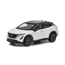 1:64 Scale Nissan Patrol 1998 Y61 Car Model 1:64 Metal Diecast Miniature Ariya X-trail Q50S Q70L QX70S - Ariya White