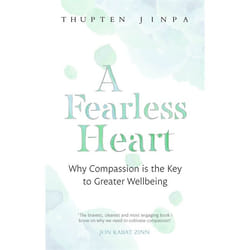 Hachette UK A Fearless Heart book English Paperback 304 pages