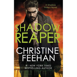 Hachette UK Shadow Reaper book English Paperback 400 pages