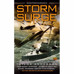 ISBN Storm Surge, Fiction, English, Mass Market Paperback, 512 pages