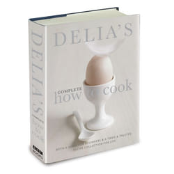 ISBN Delia's Complete How To Cook book English 704 pages