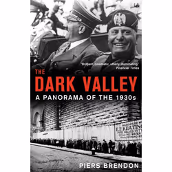 ISBN The Dark Valley, English, Paperback, 752 pages