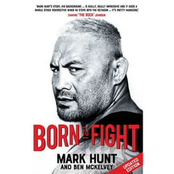 Hachette UK Born To Fight book English Paperback 352 pages
