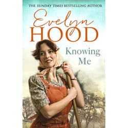 Hachette UK Knowing Me book English Paperback 368 pages