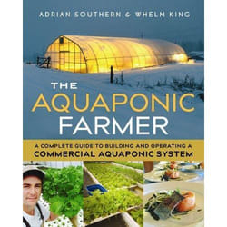 New Society The Aquaponic Farmer book English Paperback 320 pages