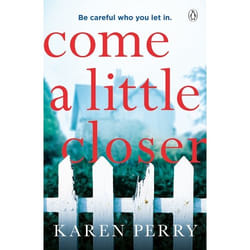 ISBN Come a Little Closer book General novel English Paperback 400 pages