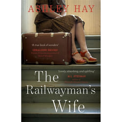 Hachette UK The Railwayman's Wife book English Paperback 336 pages