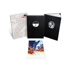 ISBN The Umbrella Academy Volume 1: Apocalypse Suite (Deluxe Edition) book English Hardcover 216 pages