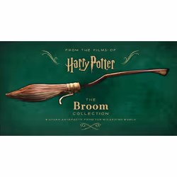 ISBN Harry Potter – The Broom Collection and Other Artefacts from the Wizarding World, English, Hardcover, 140 pages